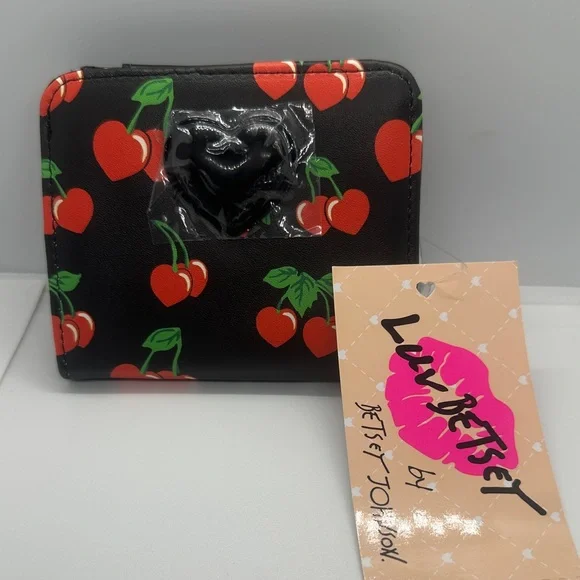🍒 NWT Luv Betsey by Betsey Johnson Cherry Sweet Bifold Wallet - Black Heart HTF🍒 - Picture 2 of 16